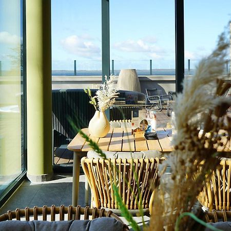 2 Bedroom Beach Front Home In Lembruch-Duemmer See Exterior photo